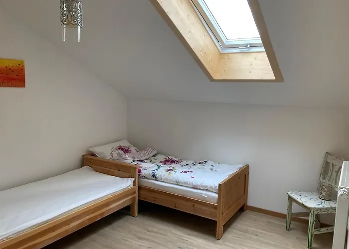 Bahnhof Mit Wellness ريغين